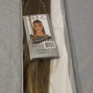 4 for $20. 20 inch hair ext color R12 26 CH 8 pieces.